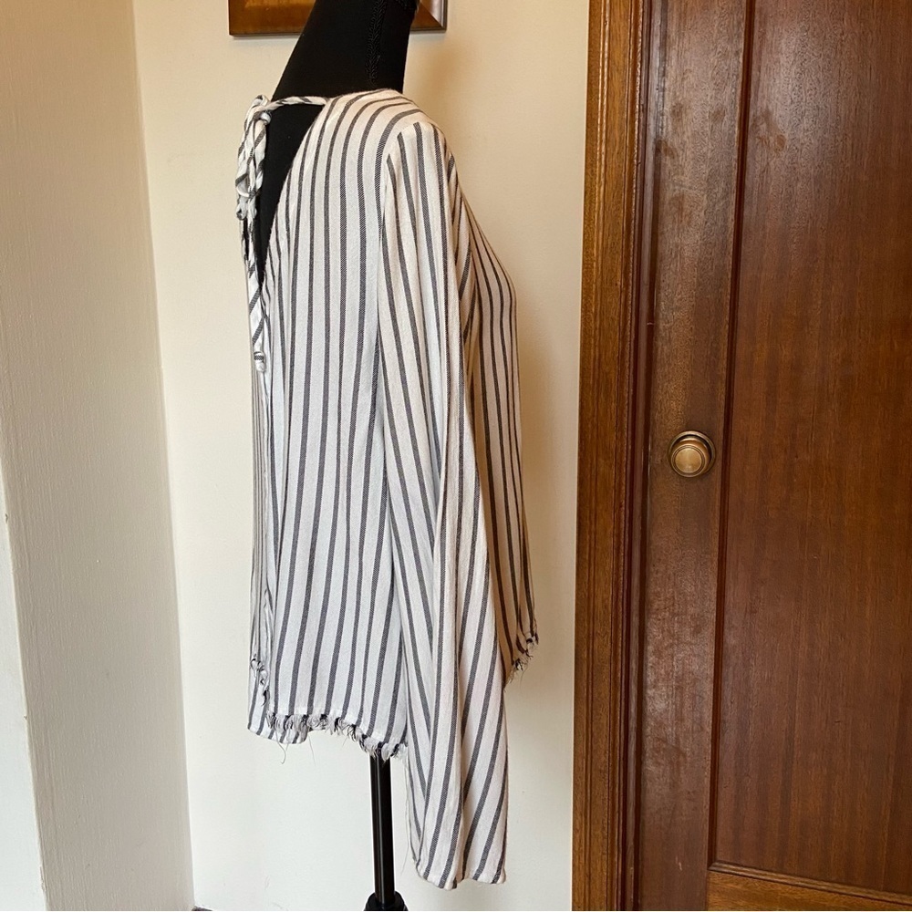 Cloth & Stone Long Sleeve Striped Top - Picture 2 of 10